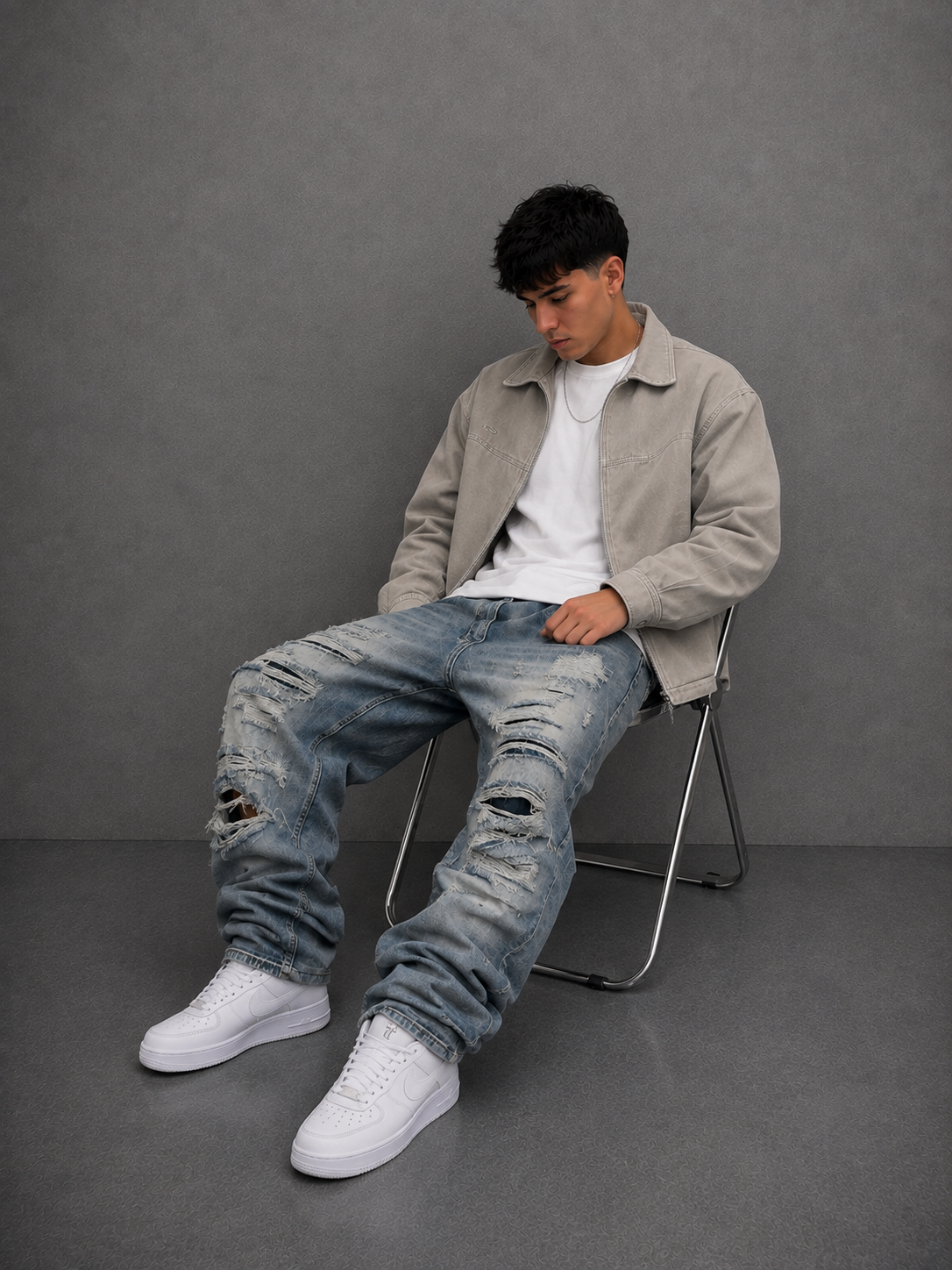 Ripped Loose Jeans