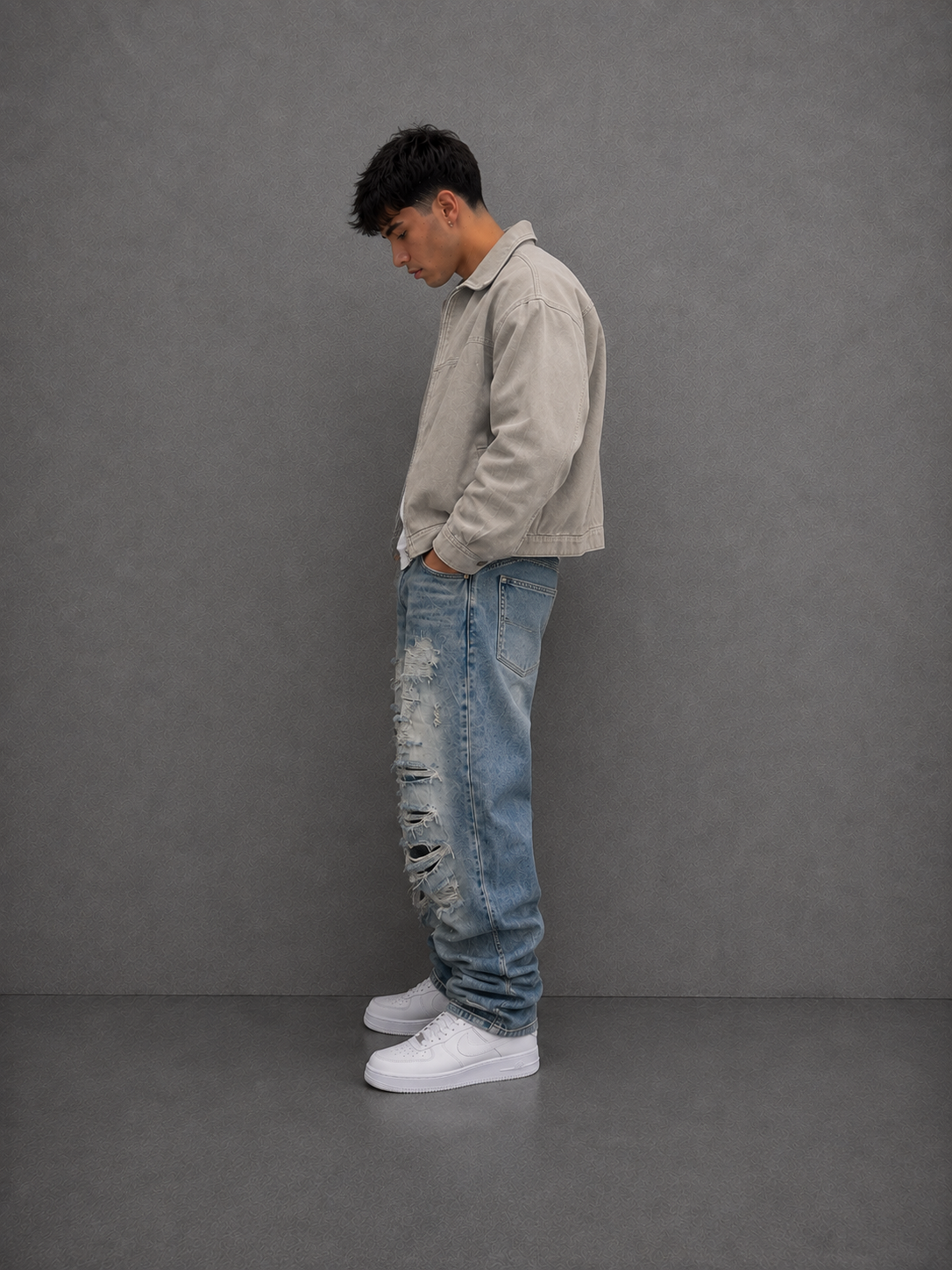 Ripped Loose Jeans