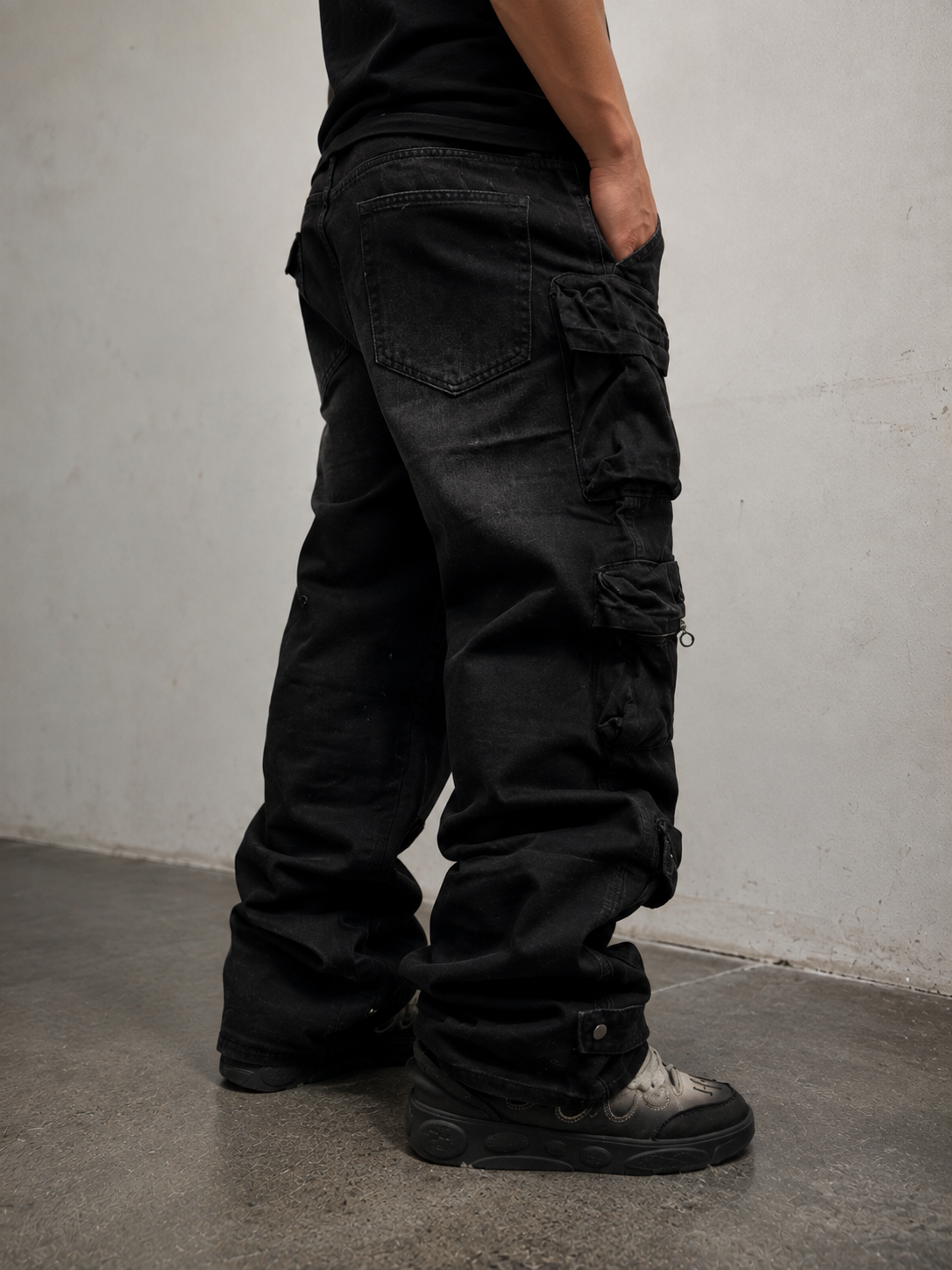 Baggy “Black Money”