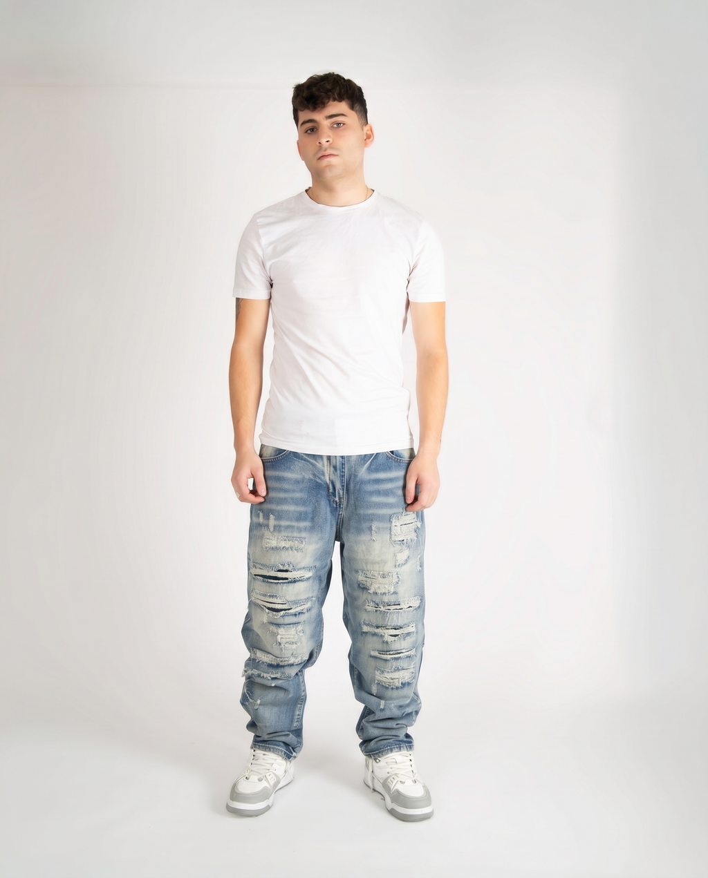 Ripped Loose Jeans