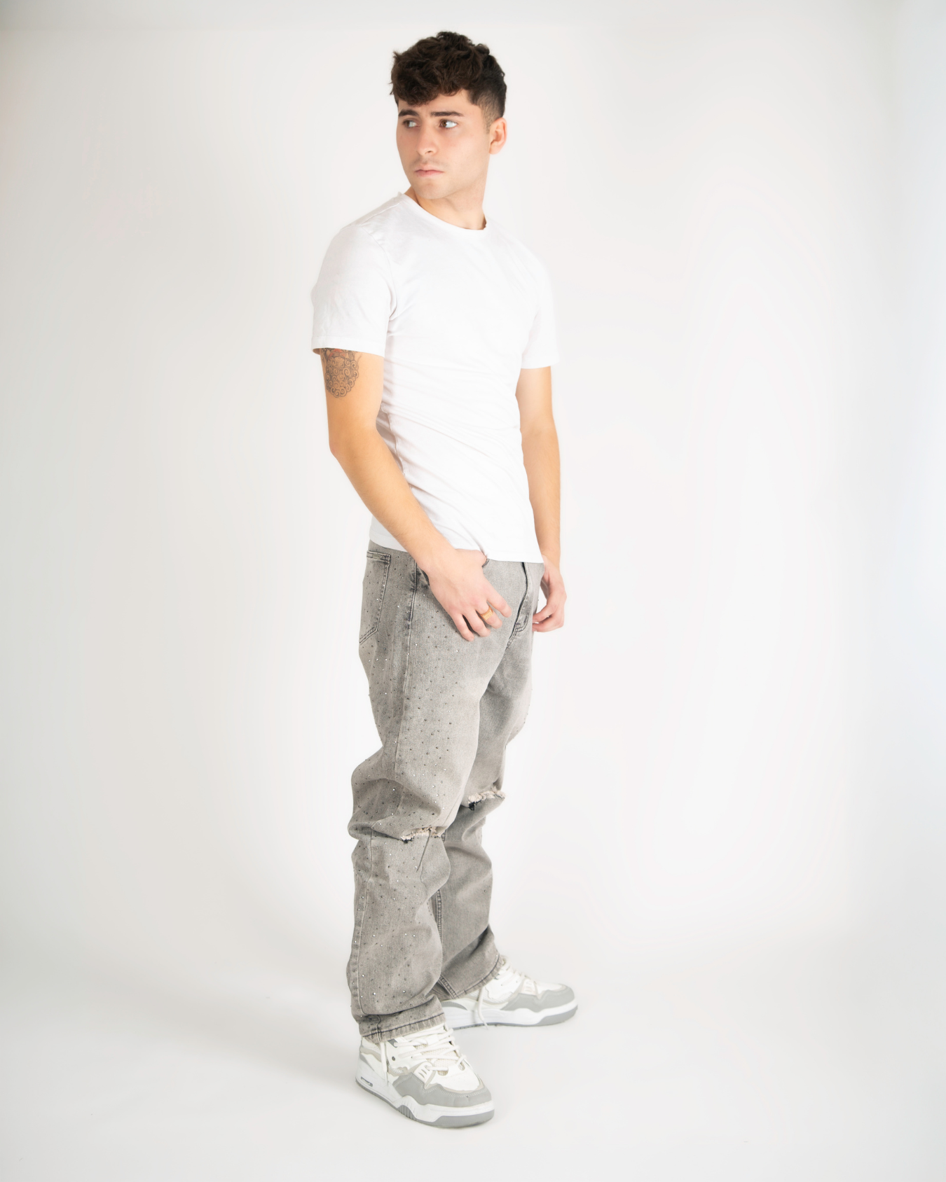 "Concrete" loose jeans